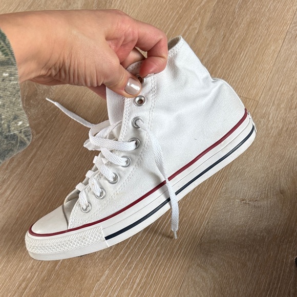 Converse White High-Top Sneakers Mens 7.5 / Womens 9.5 - Picture 3 of 7